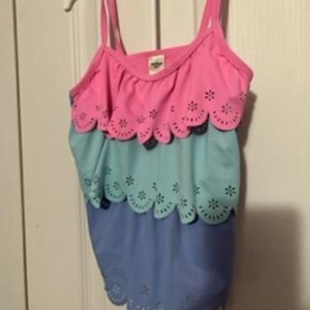 Oshkosh Two Piece Swimsuit. Girls Size 6/6X
